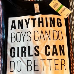 Ideology adds a classic essential to your active wardrobe with this great item